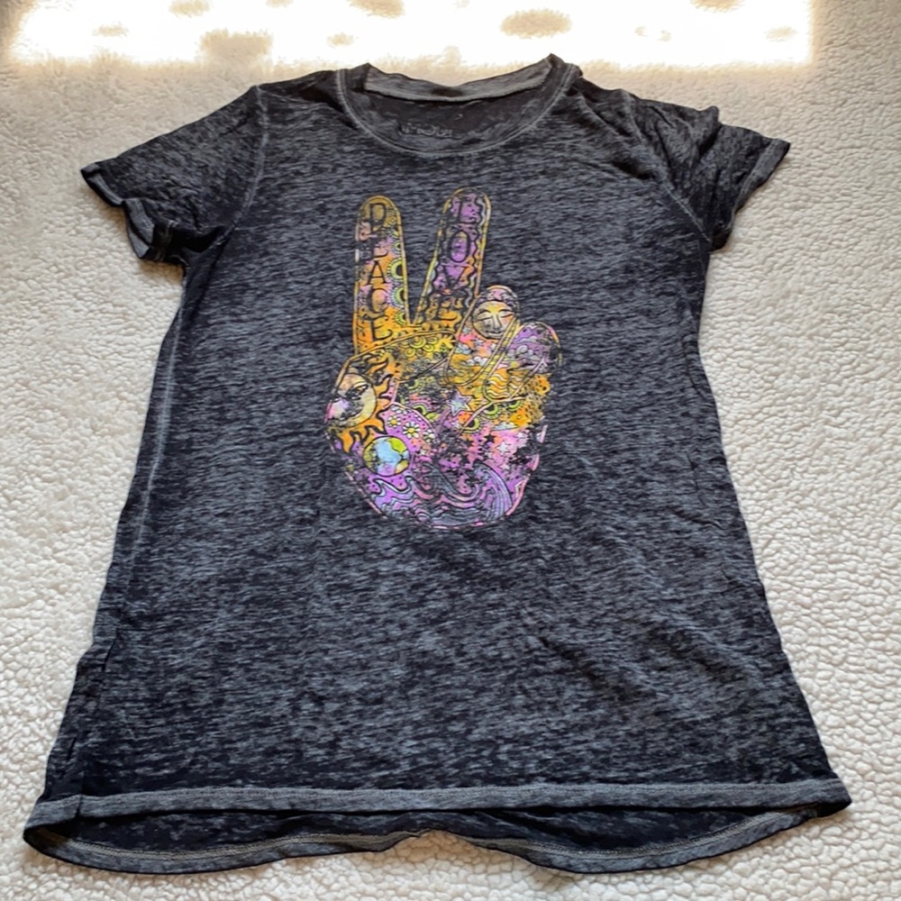 Peace Love Tee